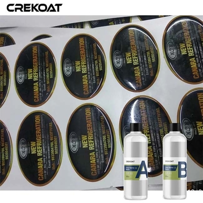 Selbst, der flüssiges Glasgießharz für Art Acrylic Casting Domino Labels TDS vorbereitet